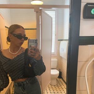 Meet your Posher, Molly